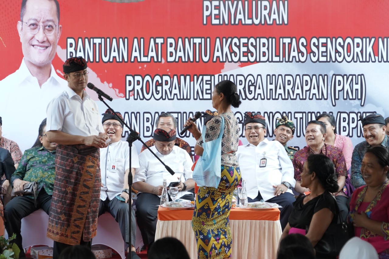 Berlangsung Hangat dan Penuh Gelak Tawa, Mensos Temui KPM PKH di Bali