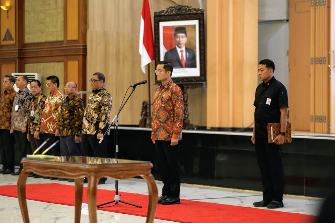 Mensos Lantik Pejabat Poltekessos Bandung