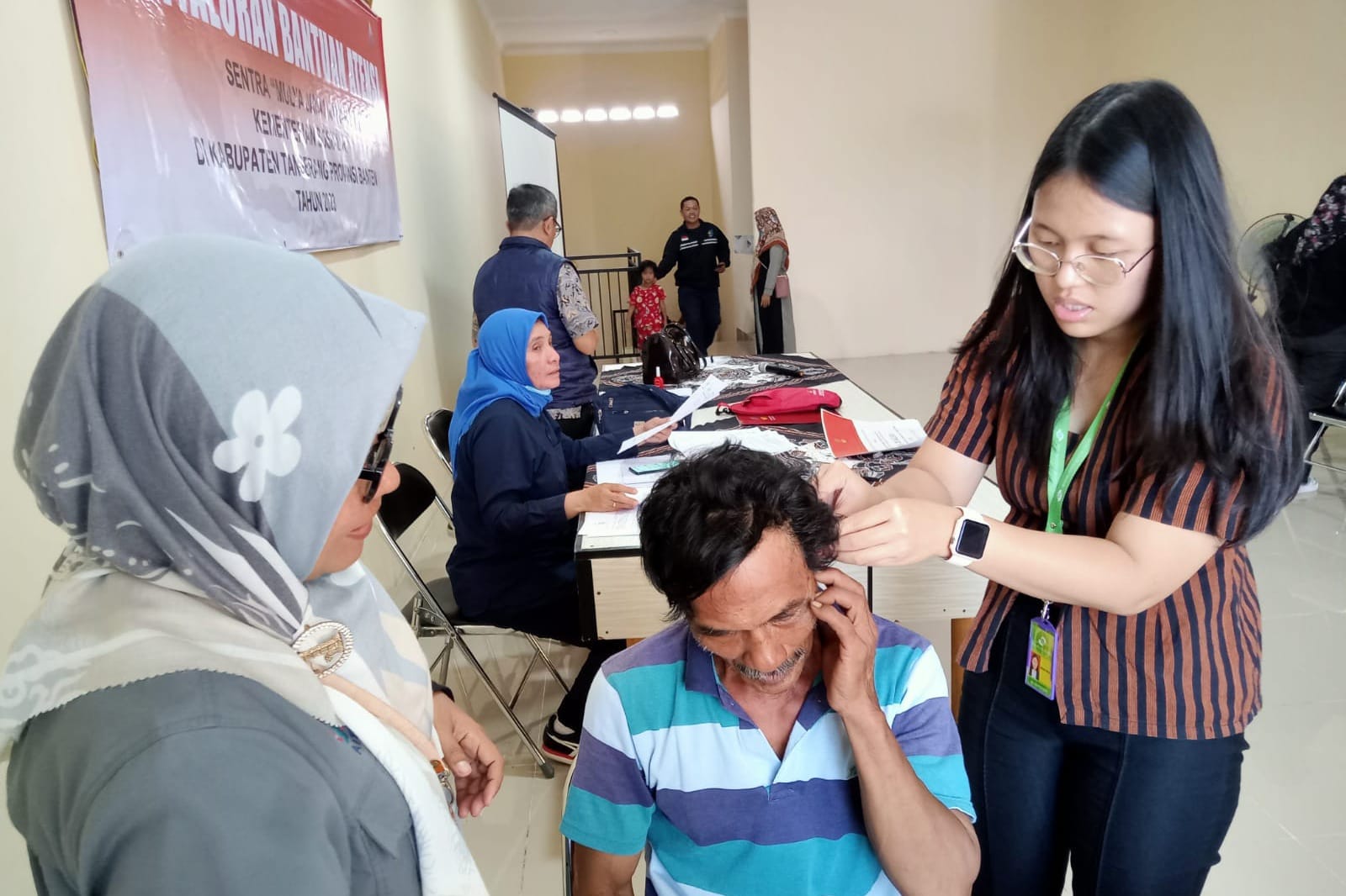Sentra Mulya Jaya Salurkan Bantuan Alat Bantu Bagi Penyandang Disabilitas di Kabupaten Tangerang