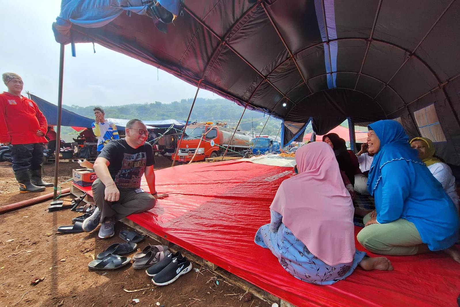 Kemensos Pastikan Fasilitas Posko Pengungsian di Sukabumi Nyaman